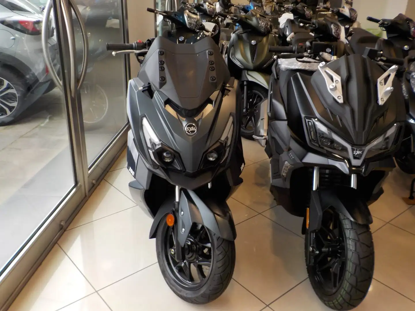 SYM Cruisym 300 Promo RCA+Tasso Zero - 2