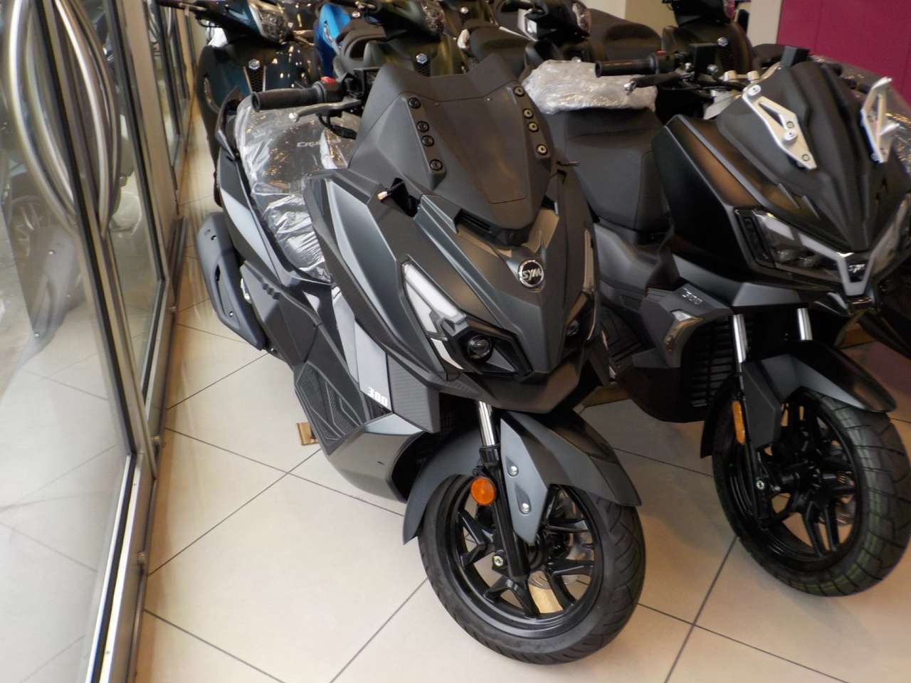 SYM Cruisym 300 Promo RCA+Tasso Zero