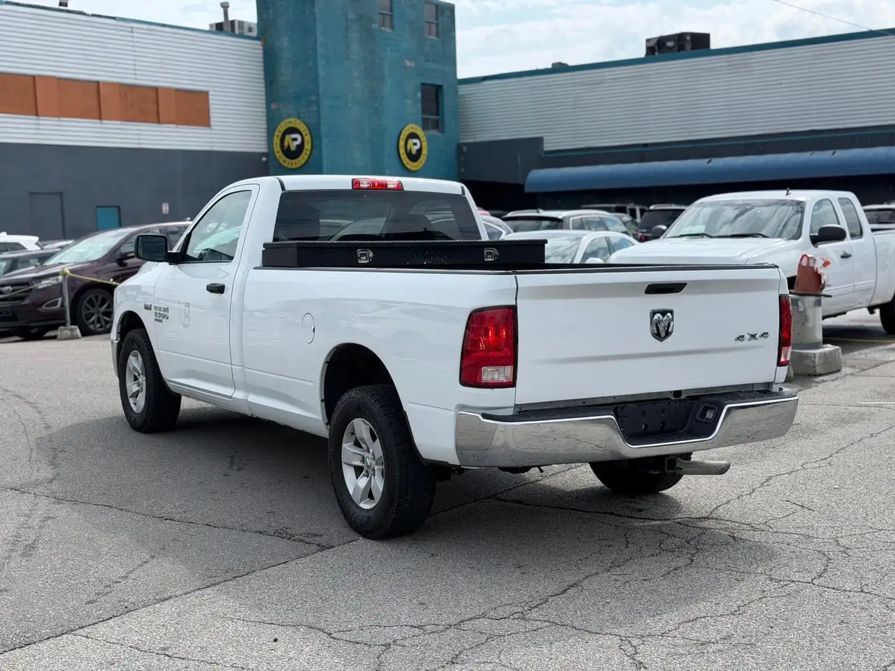 RAM 1500 снимка RAM 1500