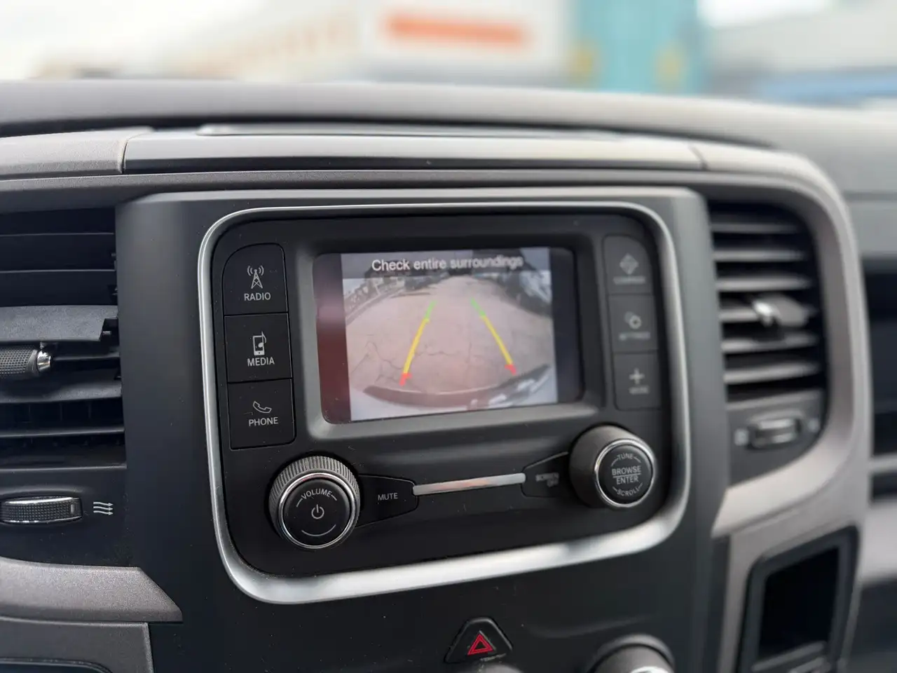 RAM 1500 снимка RAM 1500