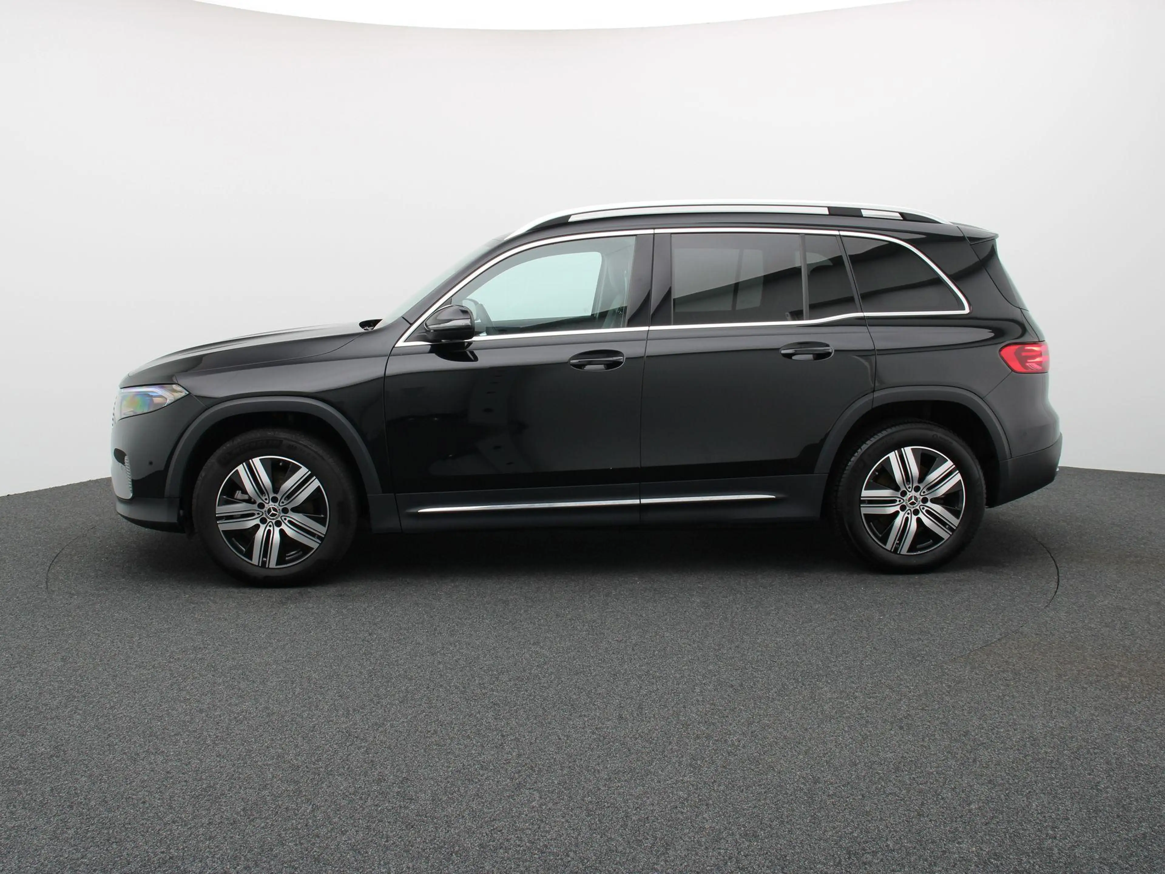 Mercedes-Benz EQB 250 250+ Luxury Line + 7 ZITPLAATSEN + CARPLAY + — photo 4