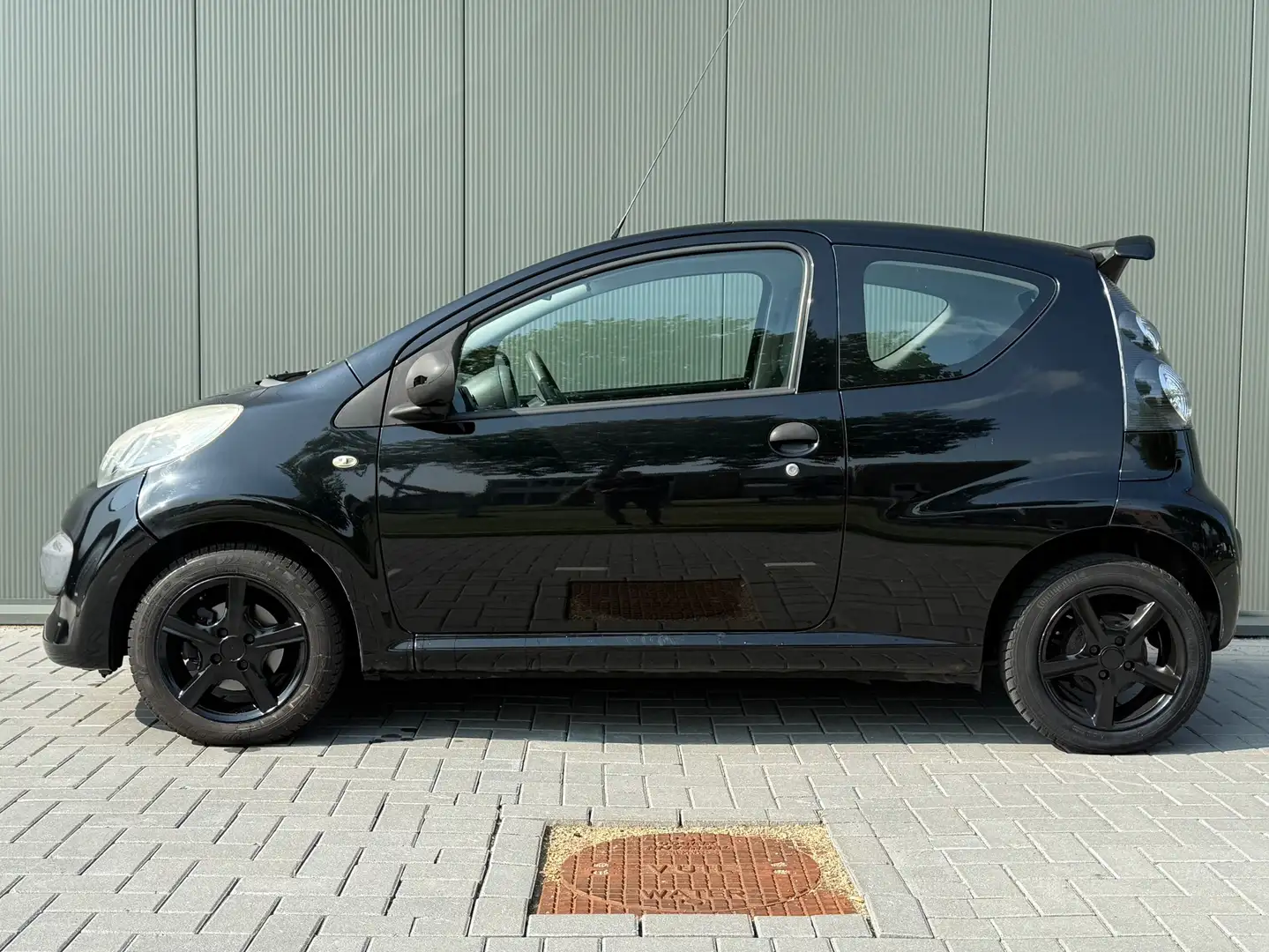 Citroen C1 BJ 2008 /SPOILER/ LM VELGEN/ NIEUWE APK/CARPLAY OP Zwart - 2