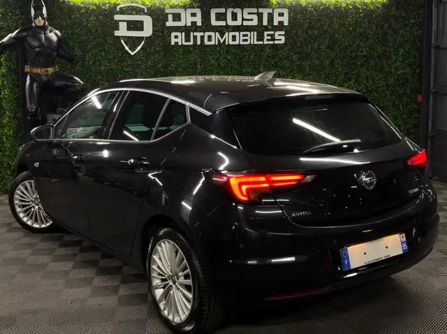 Opel Astra view 7