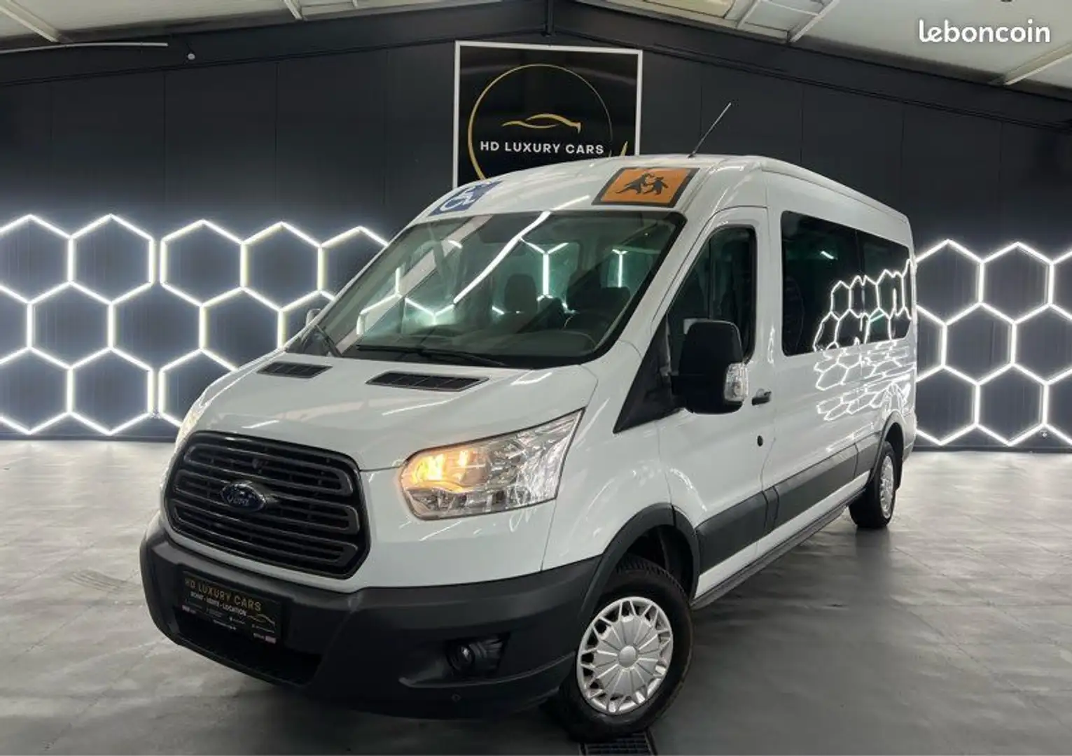 Ford Transit 125ch – 9 places Adapté aux enfants et personnes e Blanc - 2