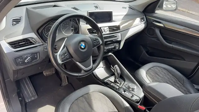 BMW X1 view 8