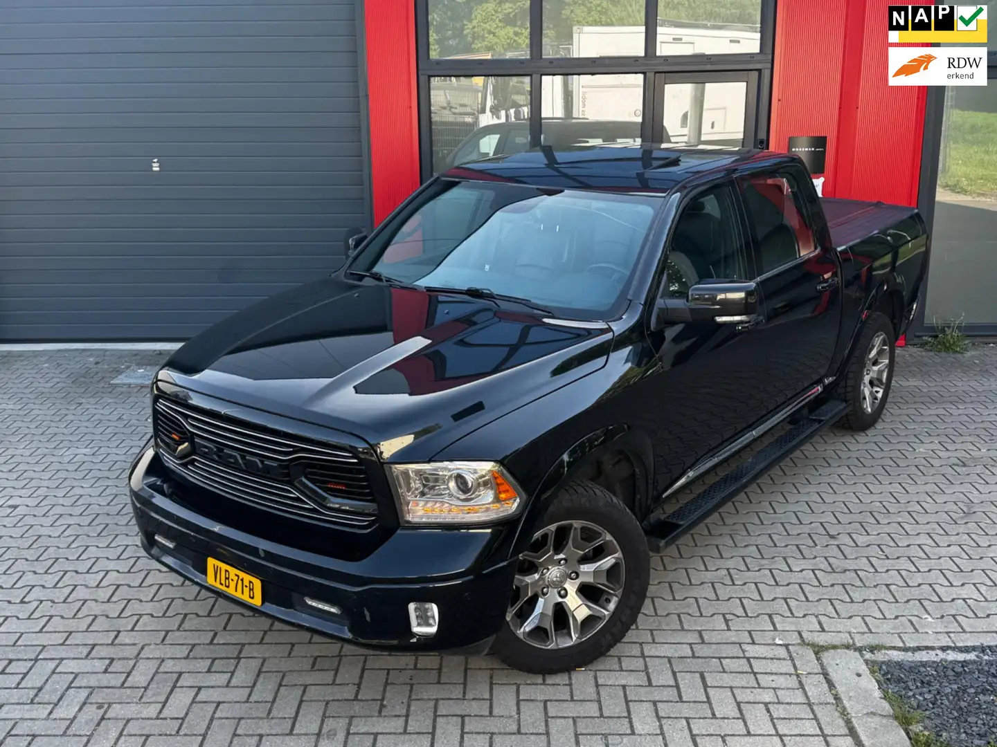 Dodge RAM 1500 5.7 V8 CREW CAB GAS LIMITED DONKERE HEMEL SCH Schwarz - 1