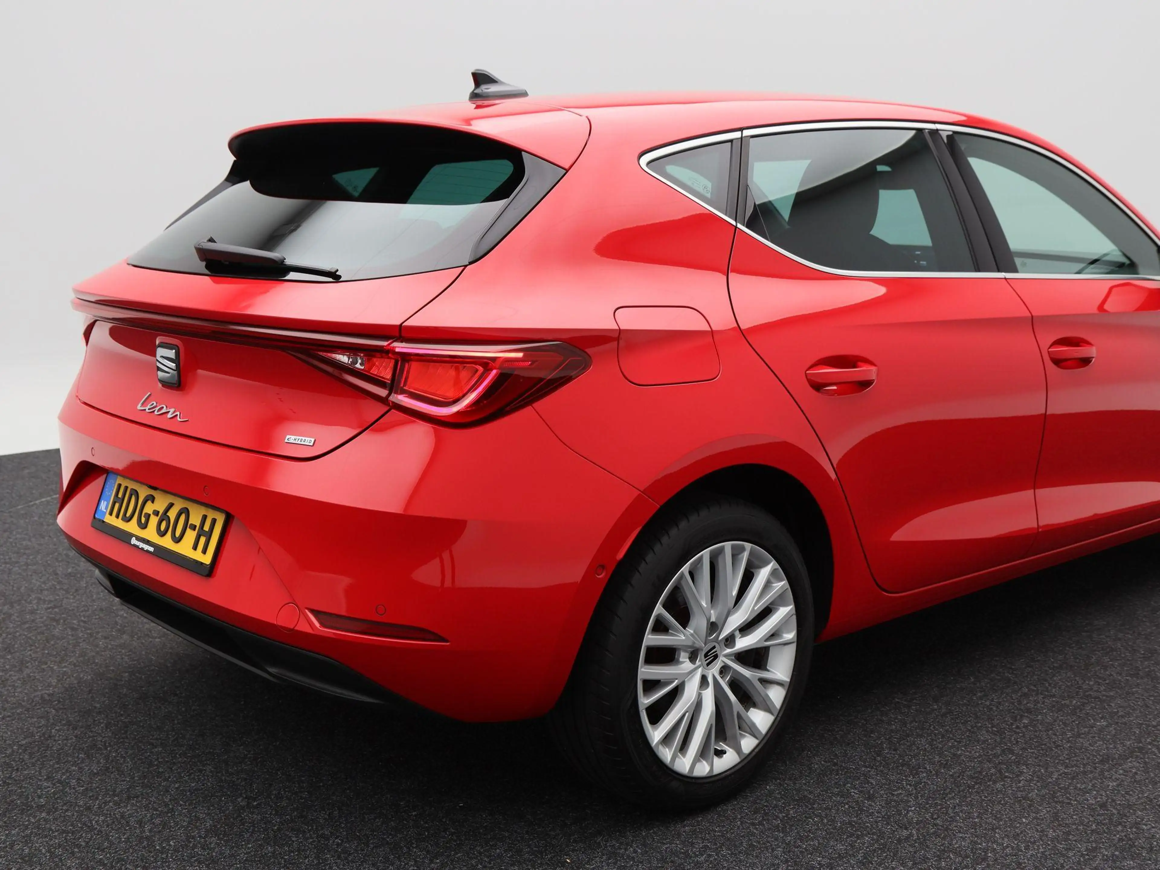 SEAT Leon 1.4 TSi 204 Pk eHybrid PHEV Xperience | Stoel/Stuu — photo 14