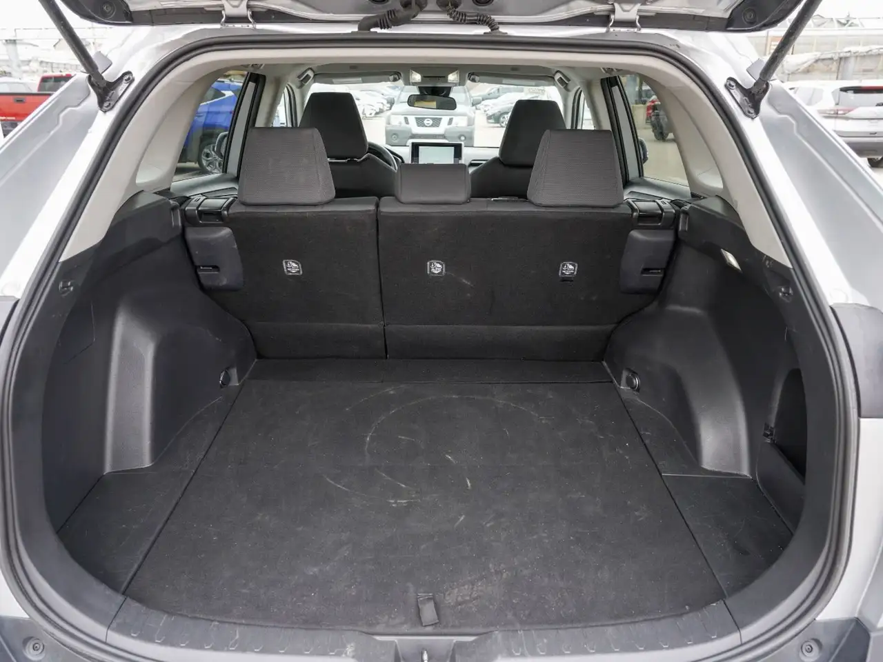 Toyota RAV 4 снимка Toyota RAV 4