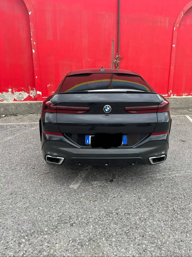 BMW X6 M M50d auto Noir - 1