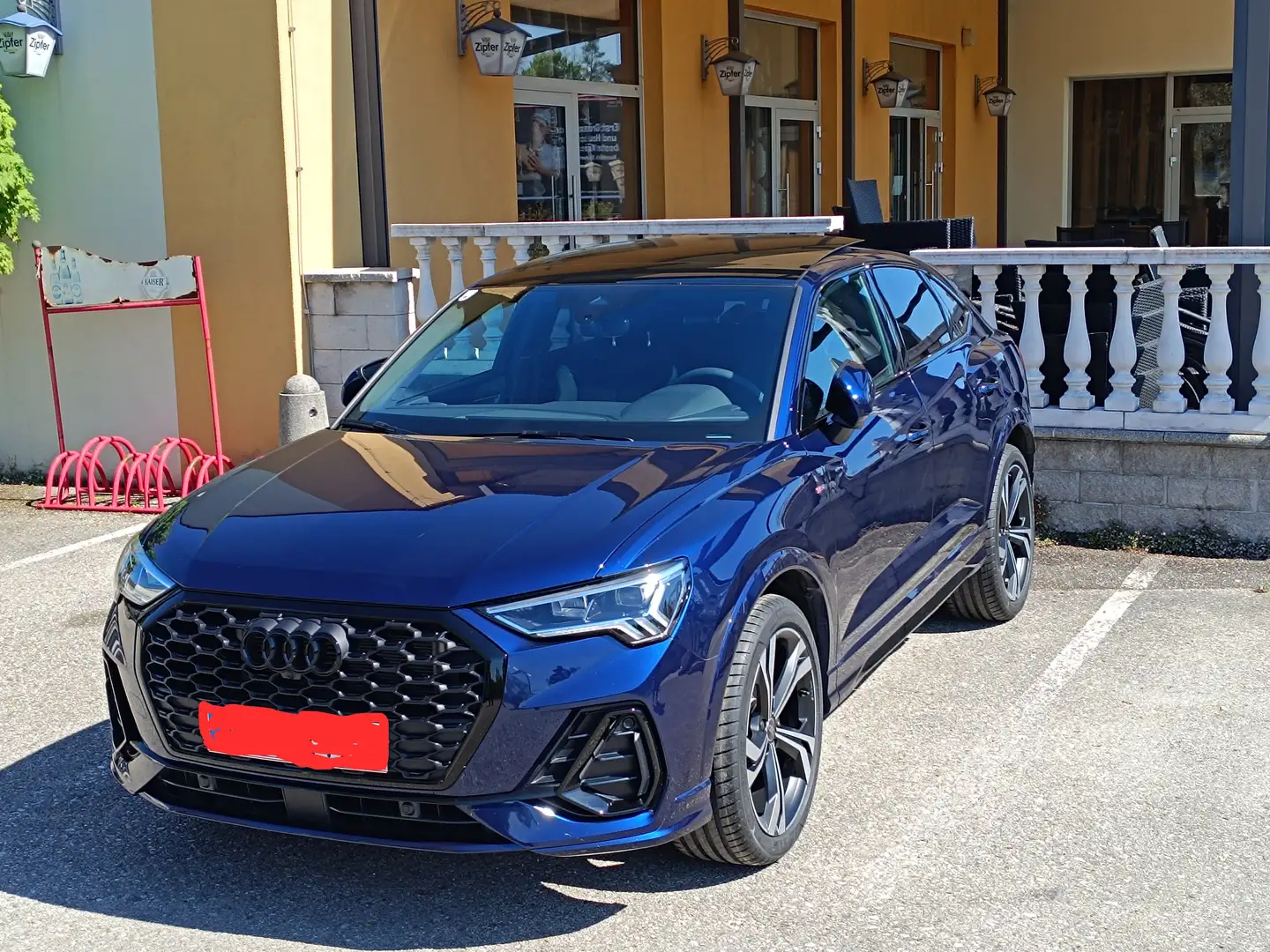 Audi Q3 35 TFSI admired Blau - 2
