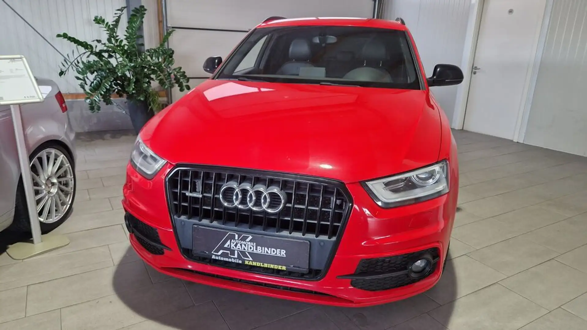 Audi Q3 2.0 TDI Quattro S-Line S-Tronic Rot - 2