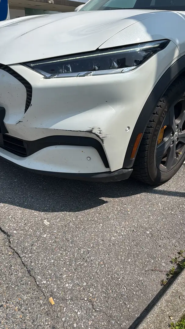 Ford Mustang Mach-E Mustang Mach-E 98,8 Kw Weiß - 1