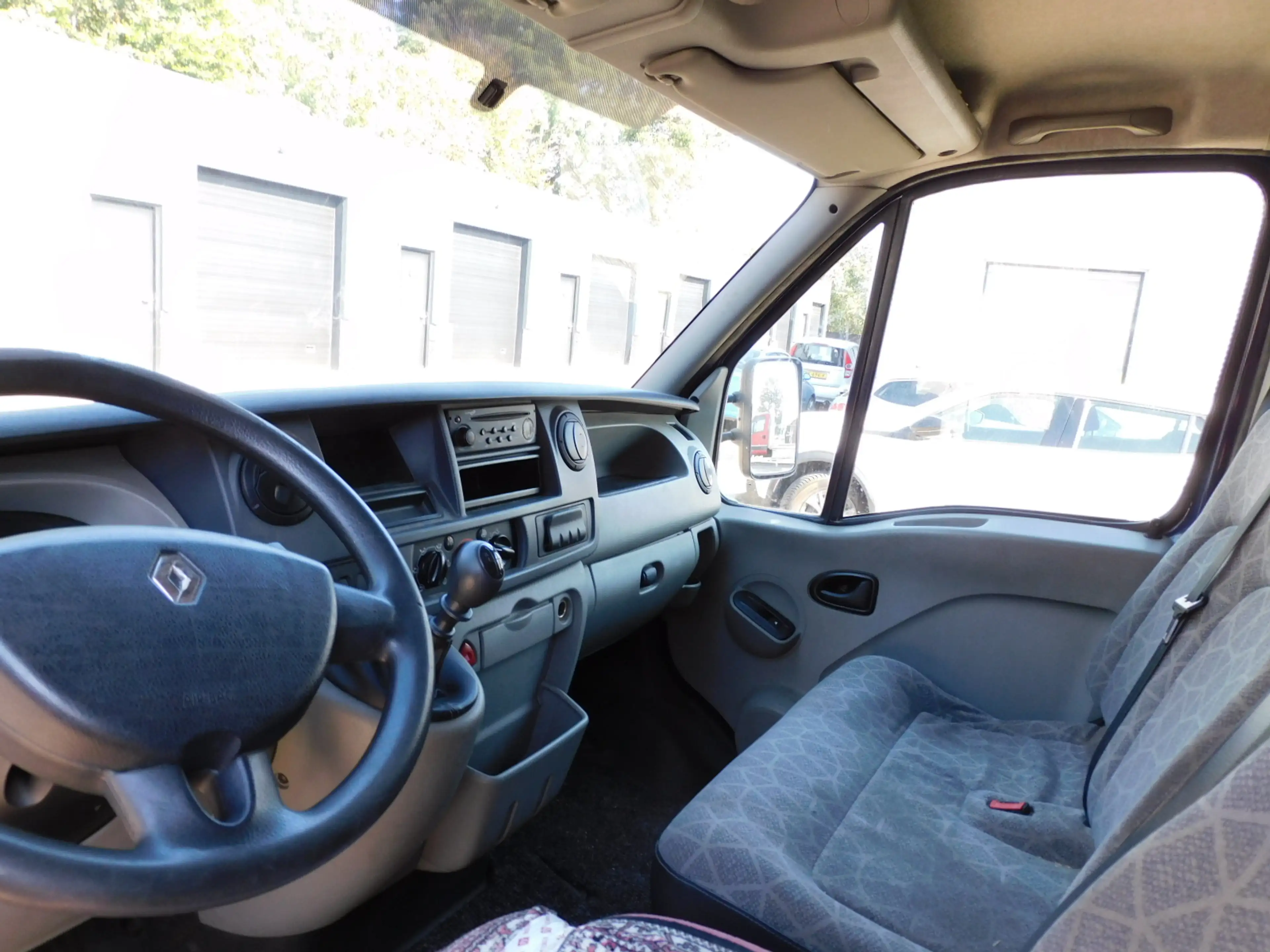 Renault Master T35 2.5 dCi L2H1 LAADKLEP! AIRCO! CRUISE! NAVI! — photo 10