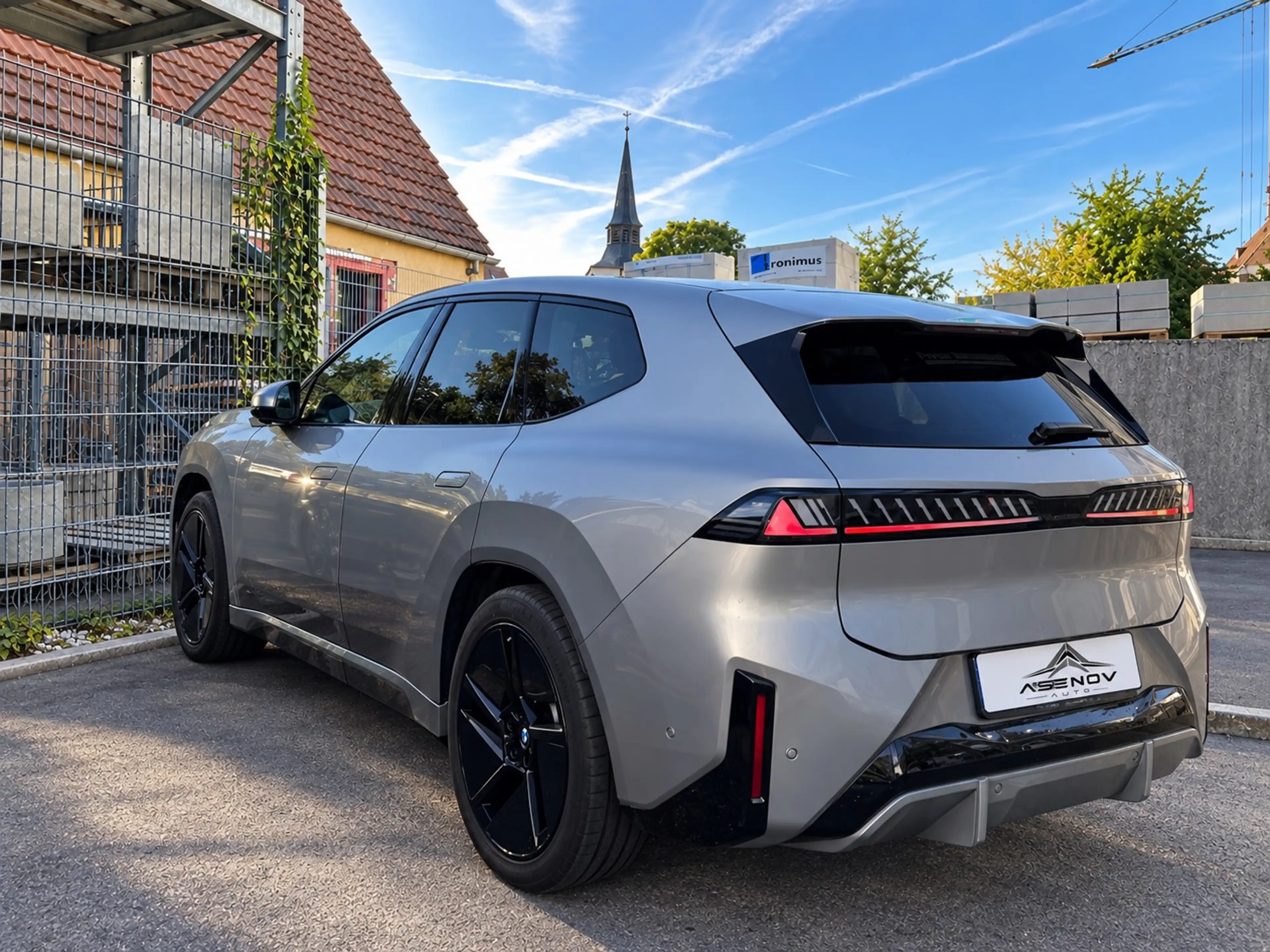 BMW iX3 iX3 40 xDrive M-Sport — photo 4