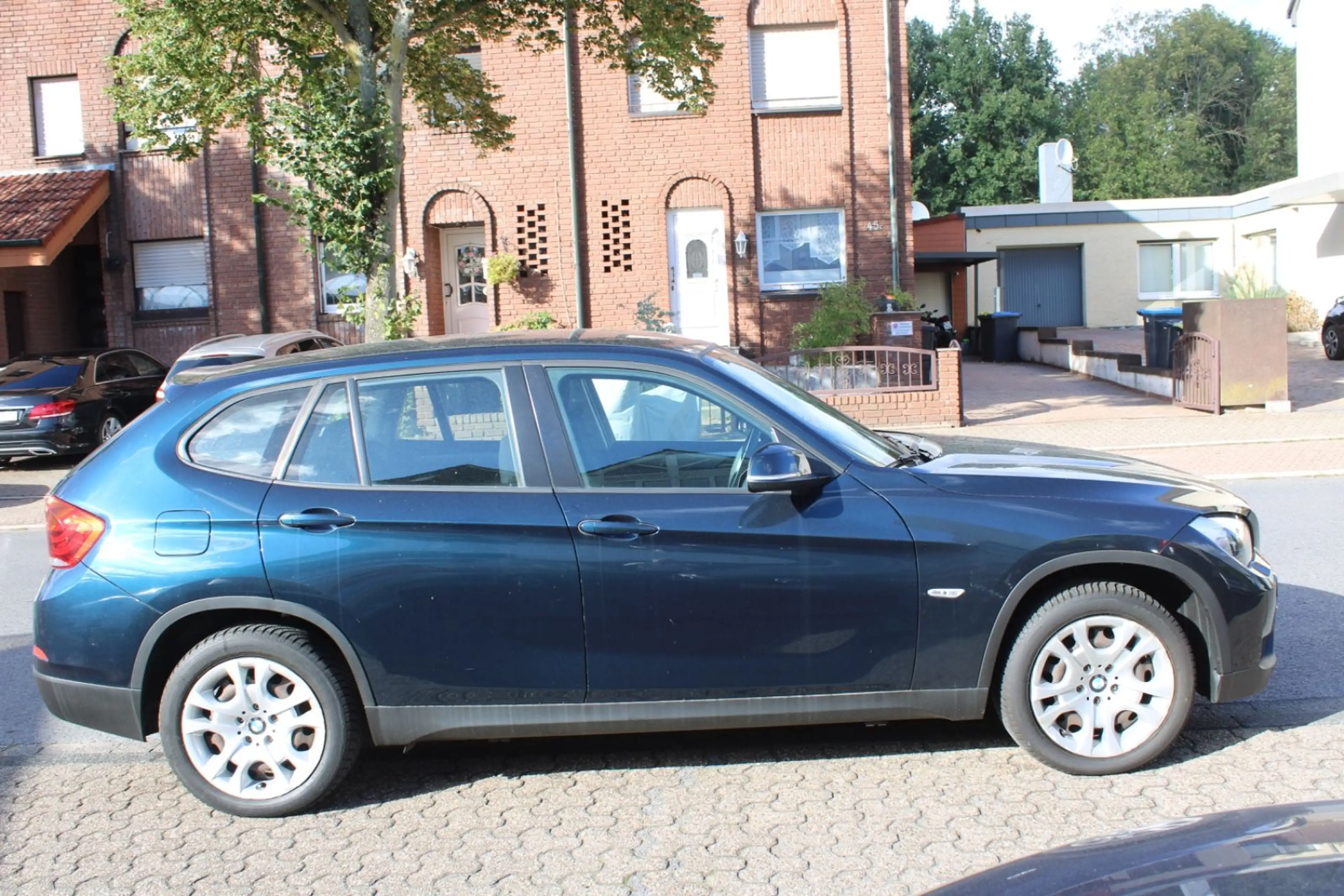 BMW X1 sDrive 18 d*2.HAND*KLIMATRONIC*PDC*TOP! — photo 8