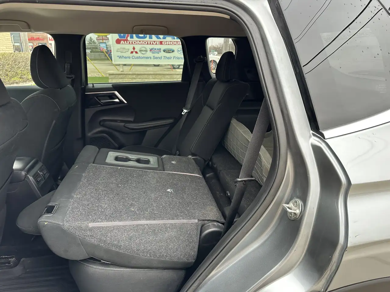 Mitsubishi Outlander снимка Mitsubishi Outlander