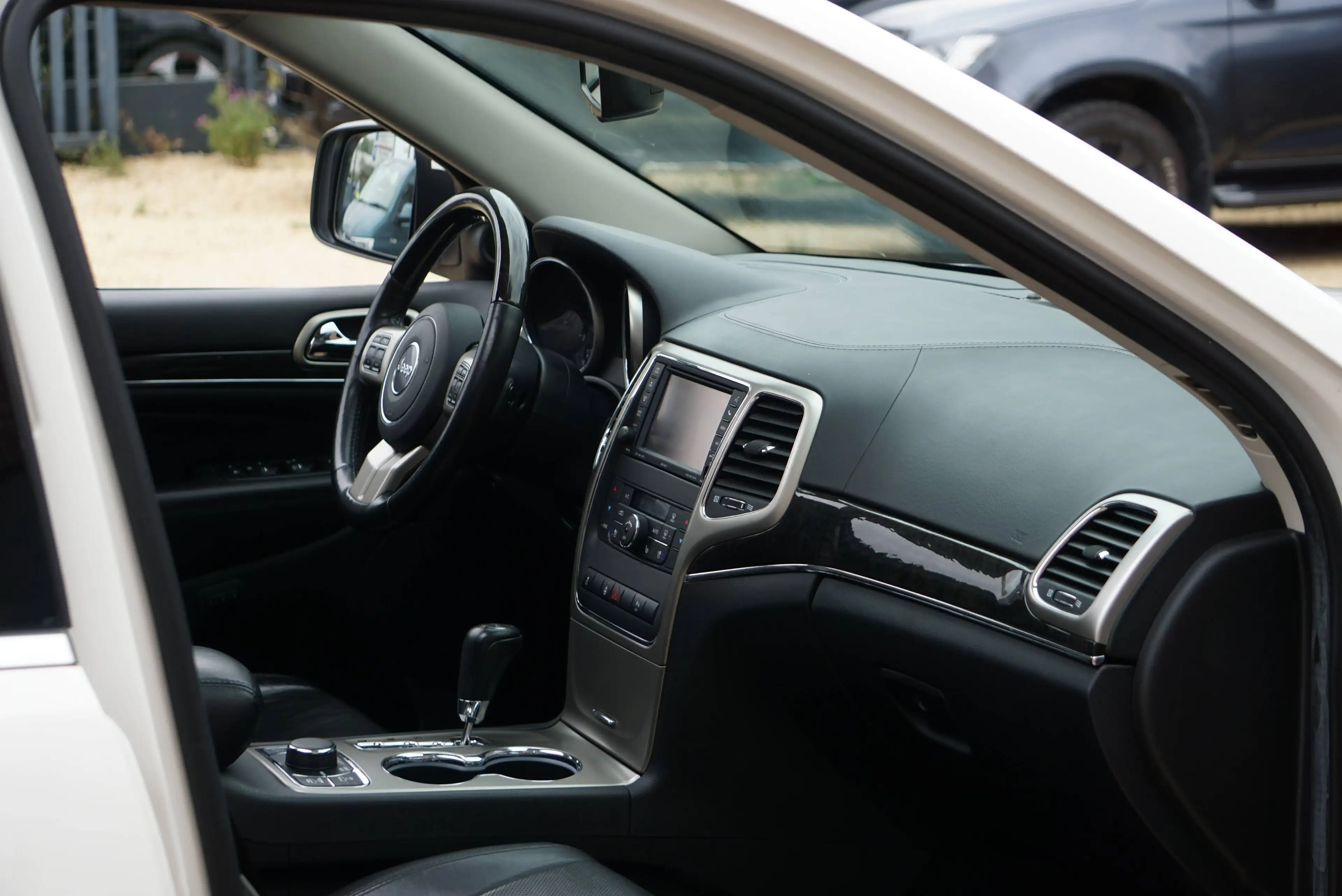 Jeep Grand Cherokee 3.0 V6 TD Overland TOIT-PANO NAVI-CAM FULL — photo 15