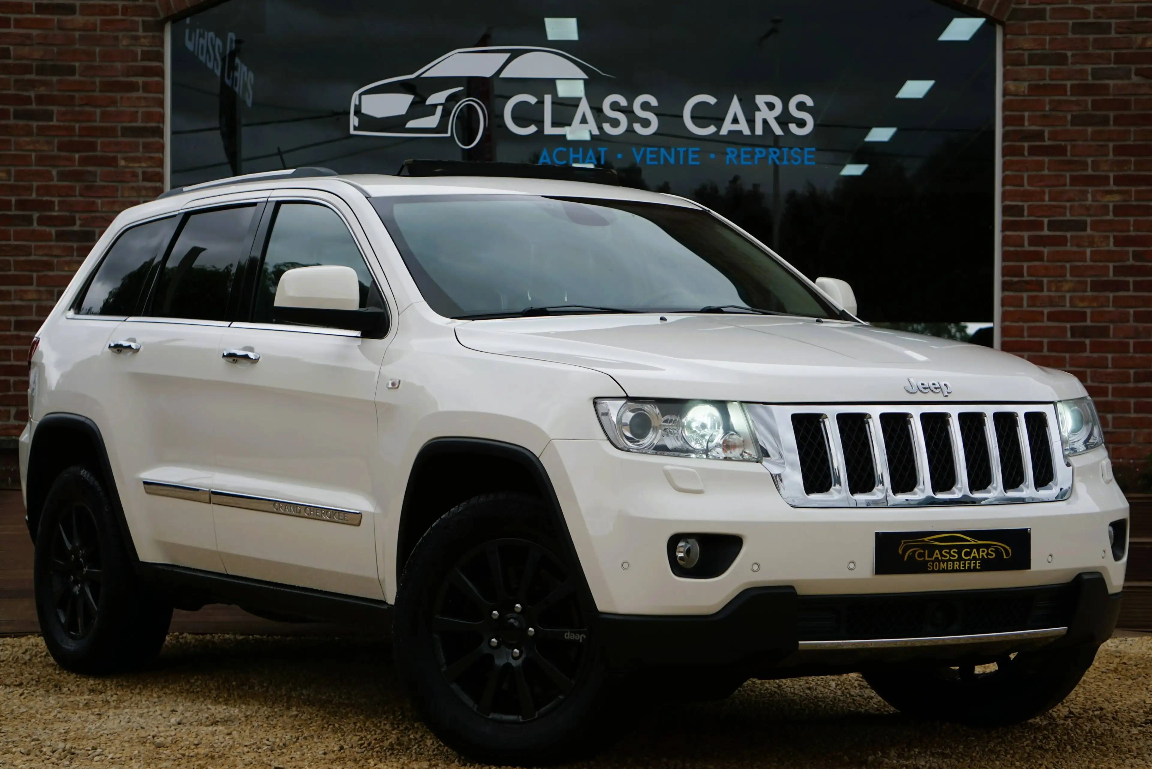 Jeep Grand Cherokee 3.0 V6 TD Overland TOIT-PANO NAVI-CAM FULL — photo 2