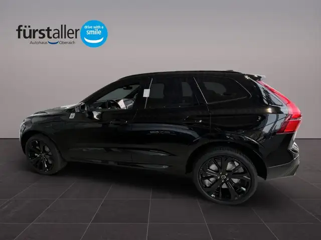 Volvo XC60 Black Edition Ultra, T6 AWD Plug-in Hybrid, Elektrisch/Benzi Ansicht 8