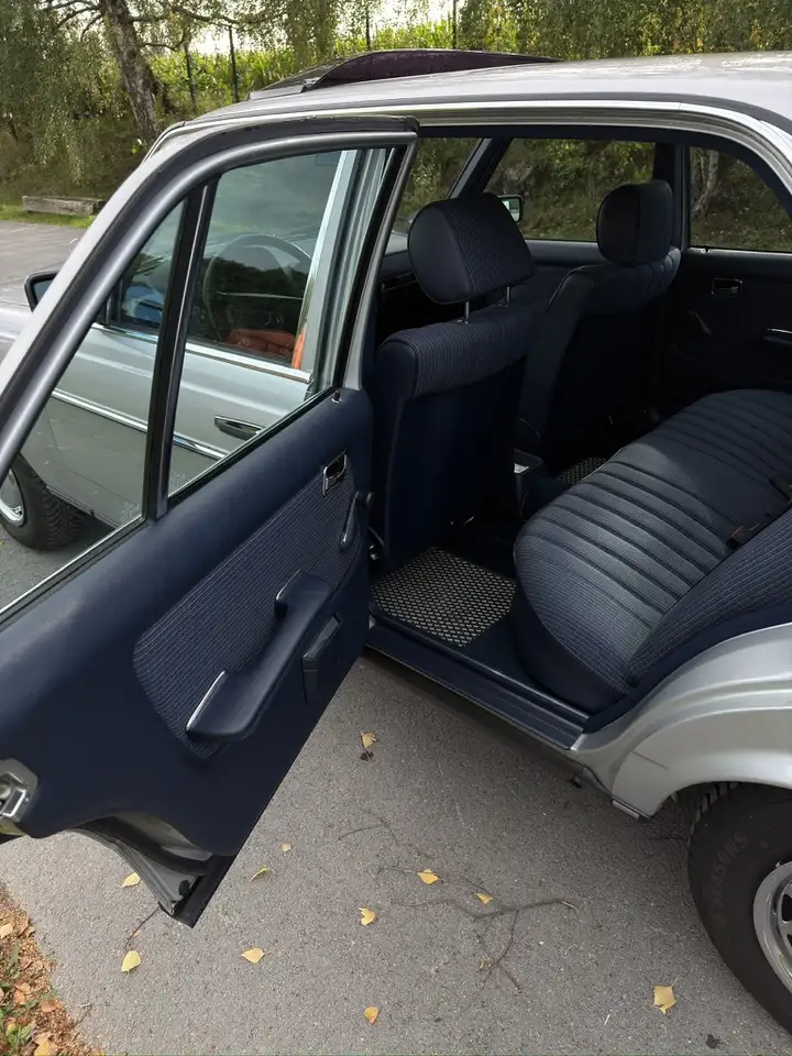 Mercedes-Benz E 200 200, foto 9