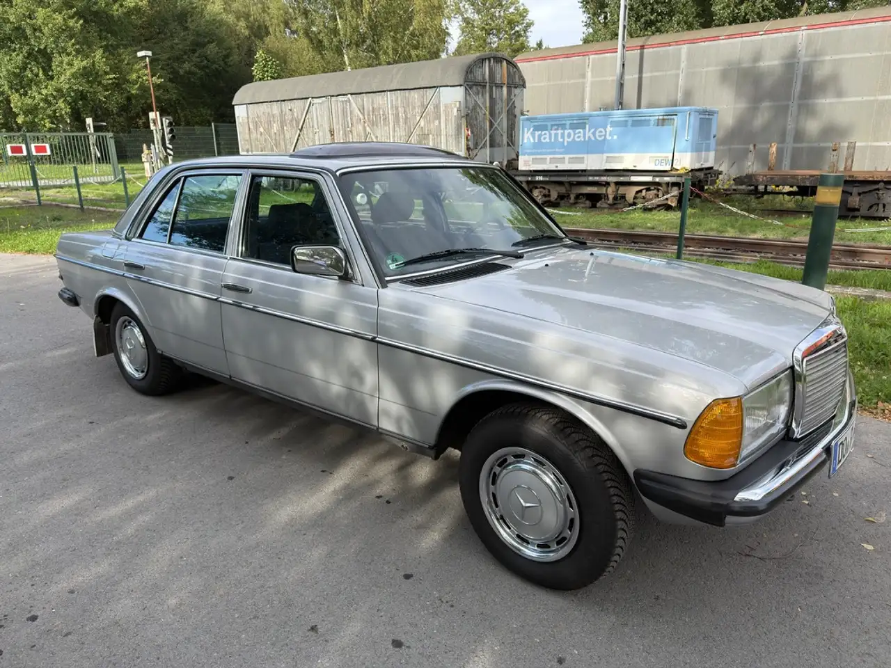 Mercedes-Benz E 200 200, foto 4