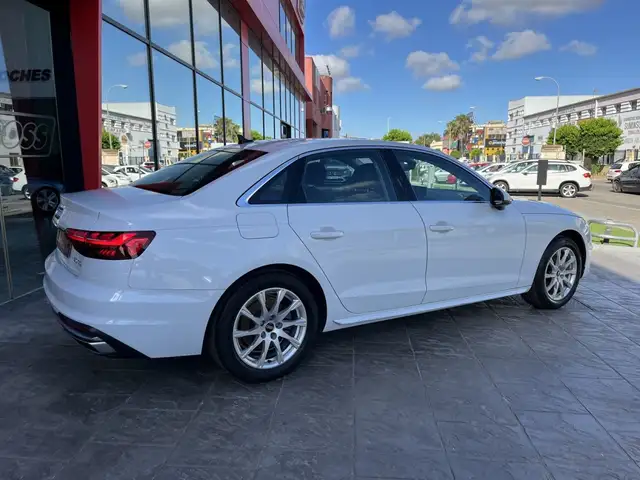 Audi A4 view 6
