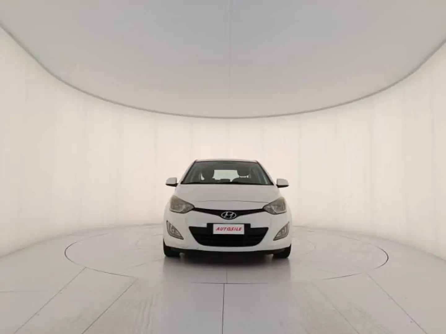Hyundai i20 I 2012 5p 1.1 crdi Classic Bianco - 2