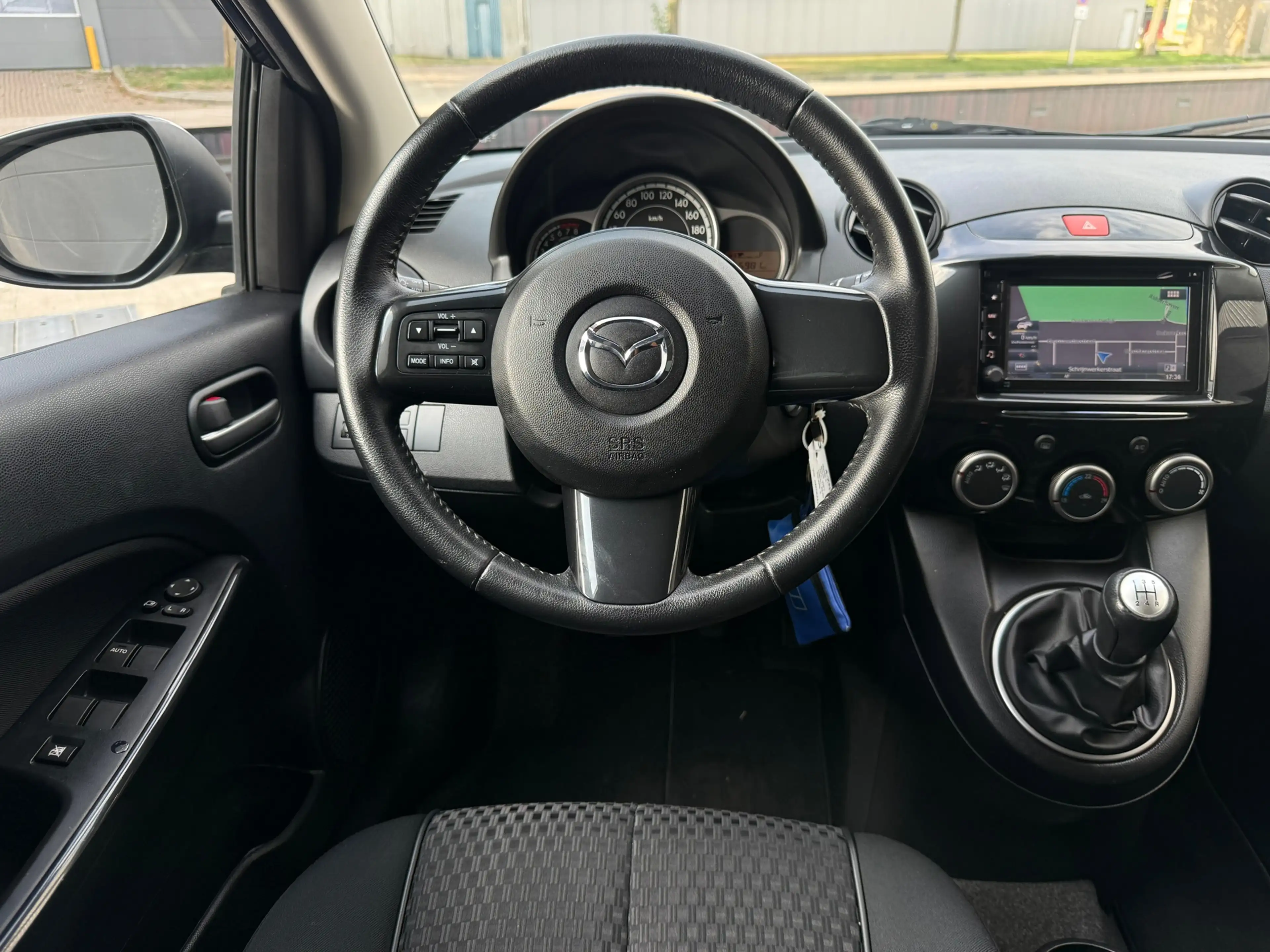 Mazda 2 1.3 Silver Edition GT*StoelVerwaming*NAVI*Park-Sen — photo 11