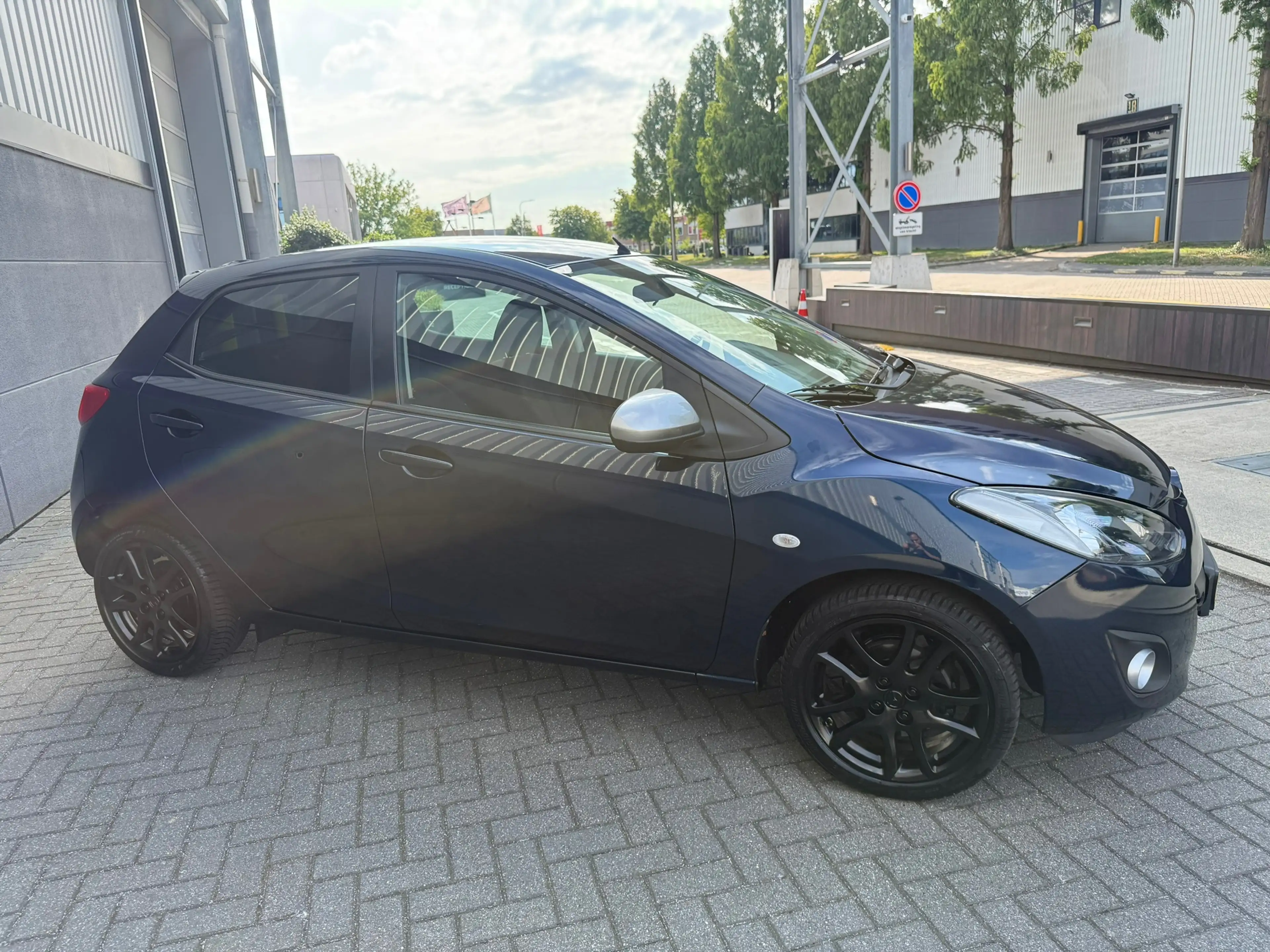Mazda 2 1.3 Silver Edition GT*StoelVerwaming*NAVI*Park-Sen — photo 4