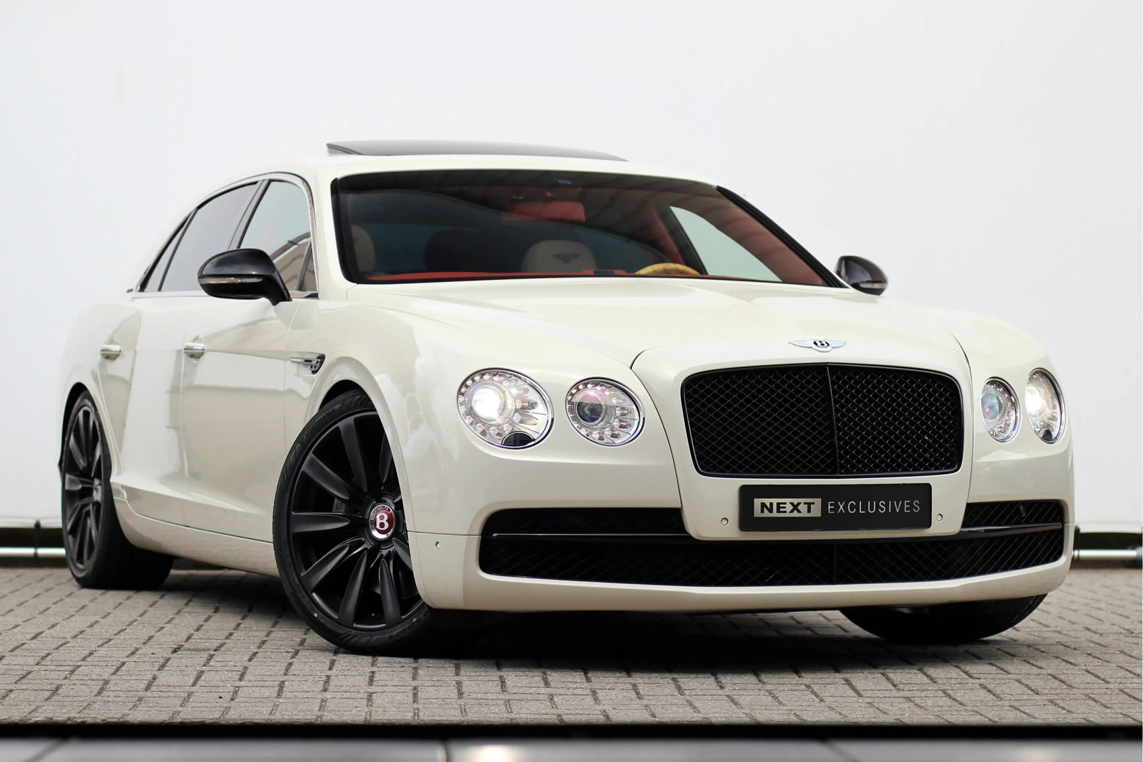 Bentley Flying Spur 6.0 W12 | BTW | Pano | Massage | Ventilatie | Memo