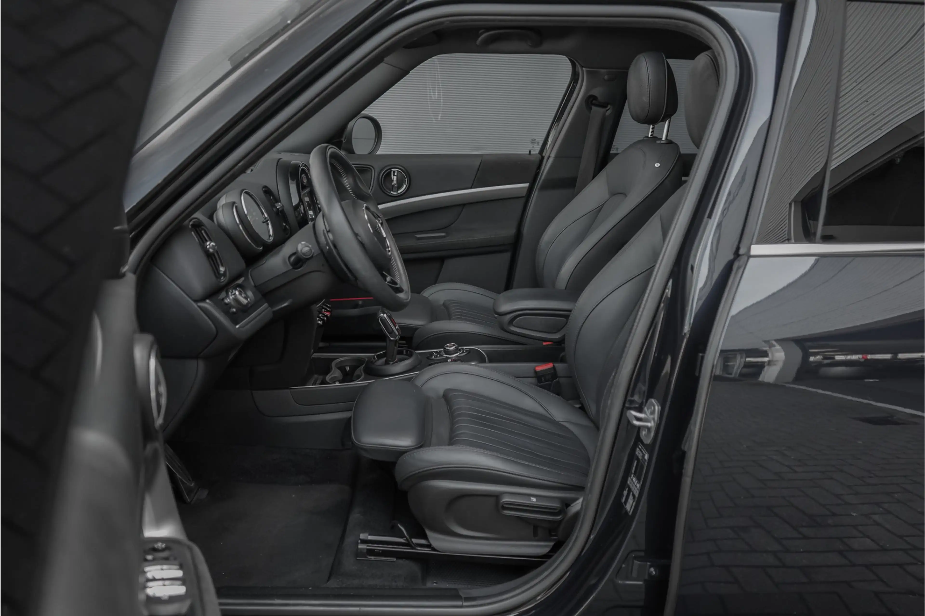 MINI John Cooper Works Countryman Mini 2.0 S JCW Pack Pano H/K Camera 19" — photo 4