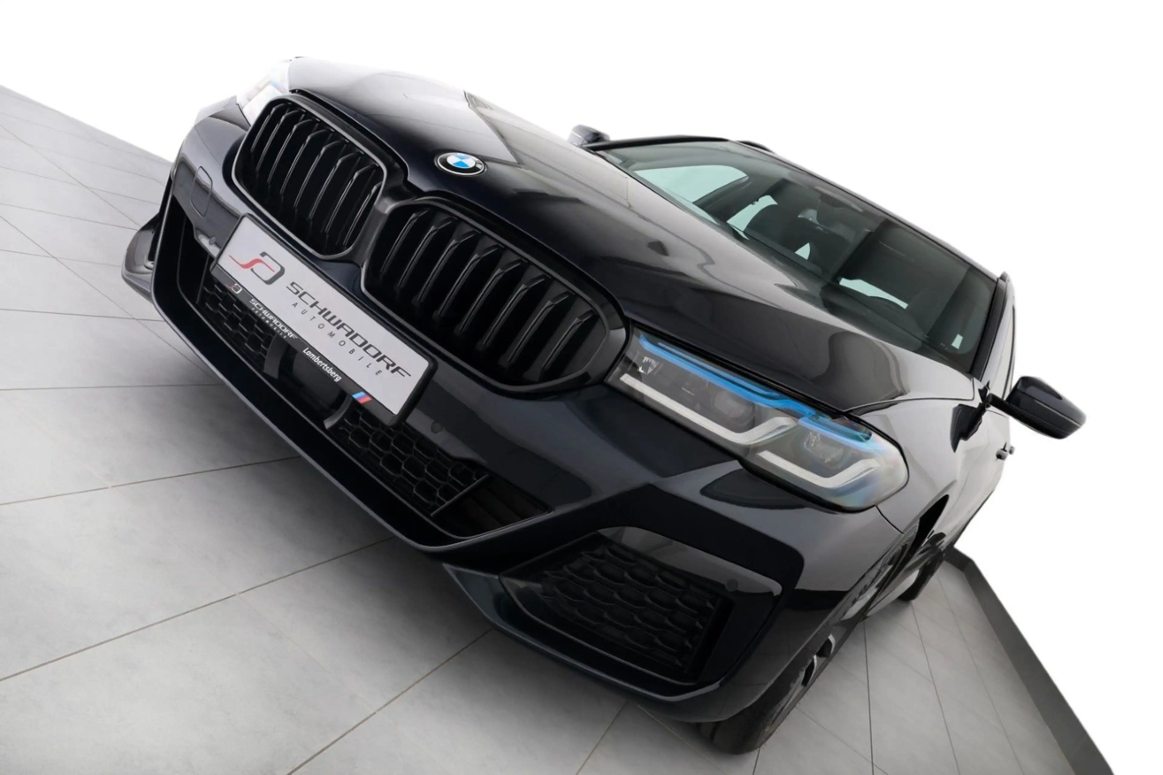 BMW 540 d xDrive Touring M Sport LASER ACC HUD AHK — photo 2
