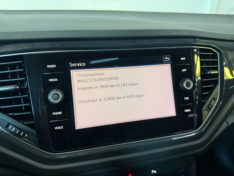 Volkswagen T-Roc 1.5 TSI Style*Pano*Camera*Stoelverwarming*dodenhoe — photo 18