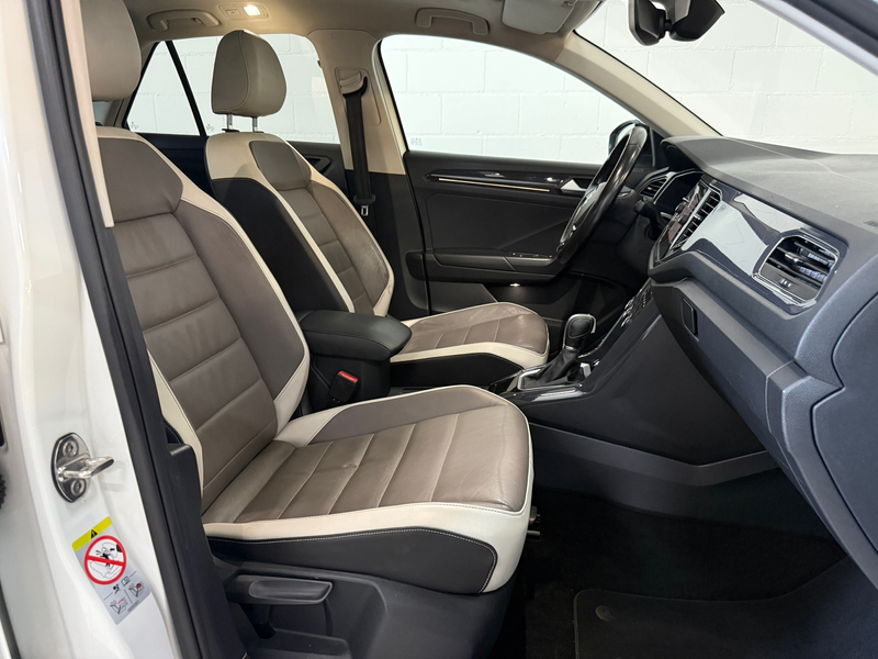 Volkswagen T-Roc 1.5 TSI Style*Pano*Camera*Stoelverwarming*dodenhoe — photo 20