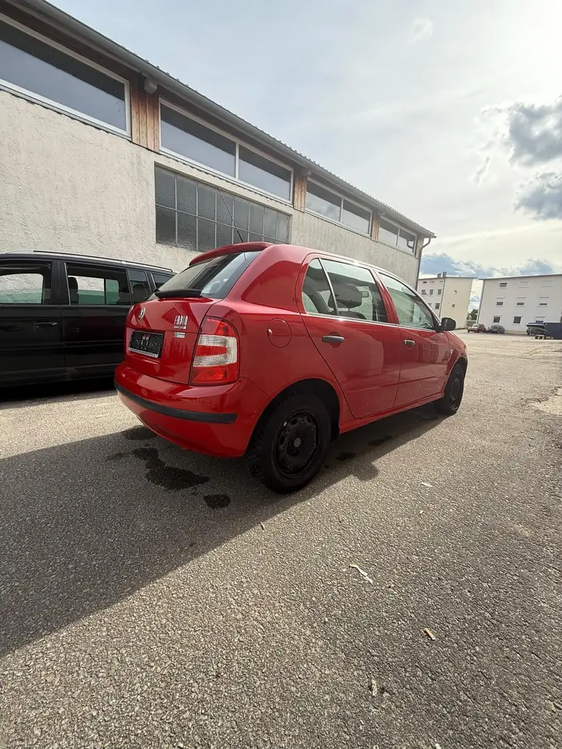 Skoda Fabia 1.2 HTP Ambiente - 2