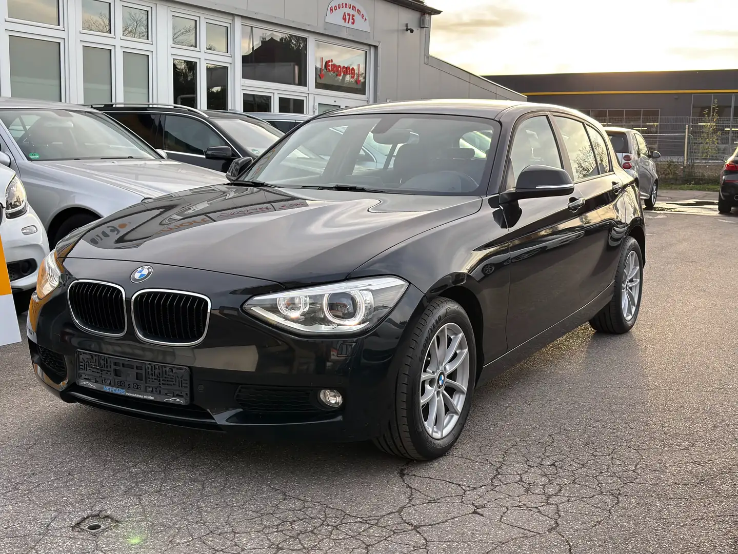 BMW 118 118 d Schwarz - 2