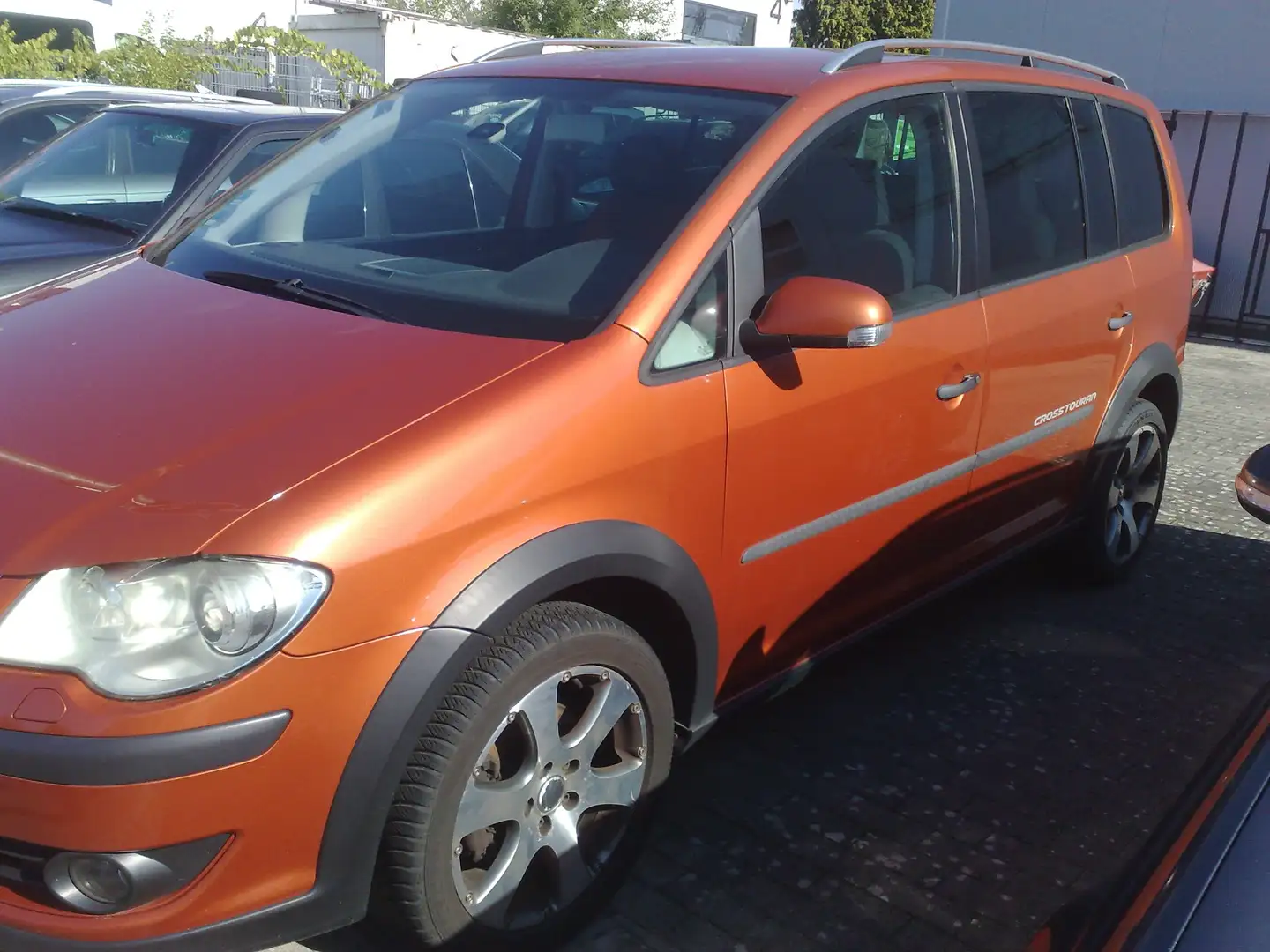 Volkswagen Touran Rot - 2