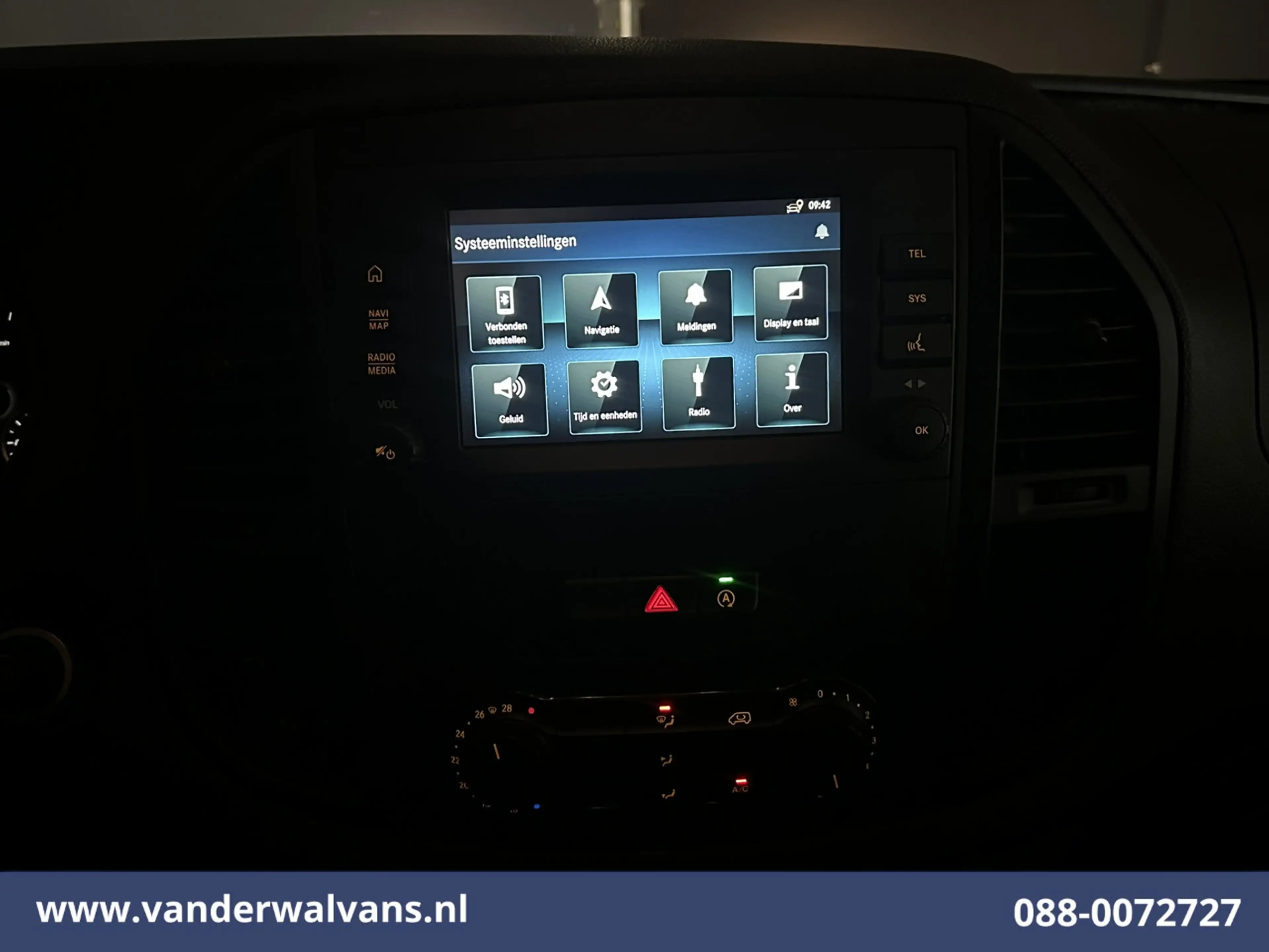 Mercedes-Benz Vito 114 CDI 136pk L2H1 Euro6 Airco | Camera | Navigati — photo 17