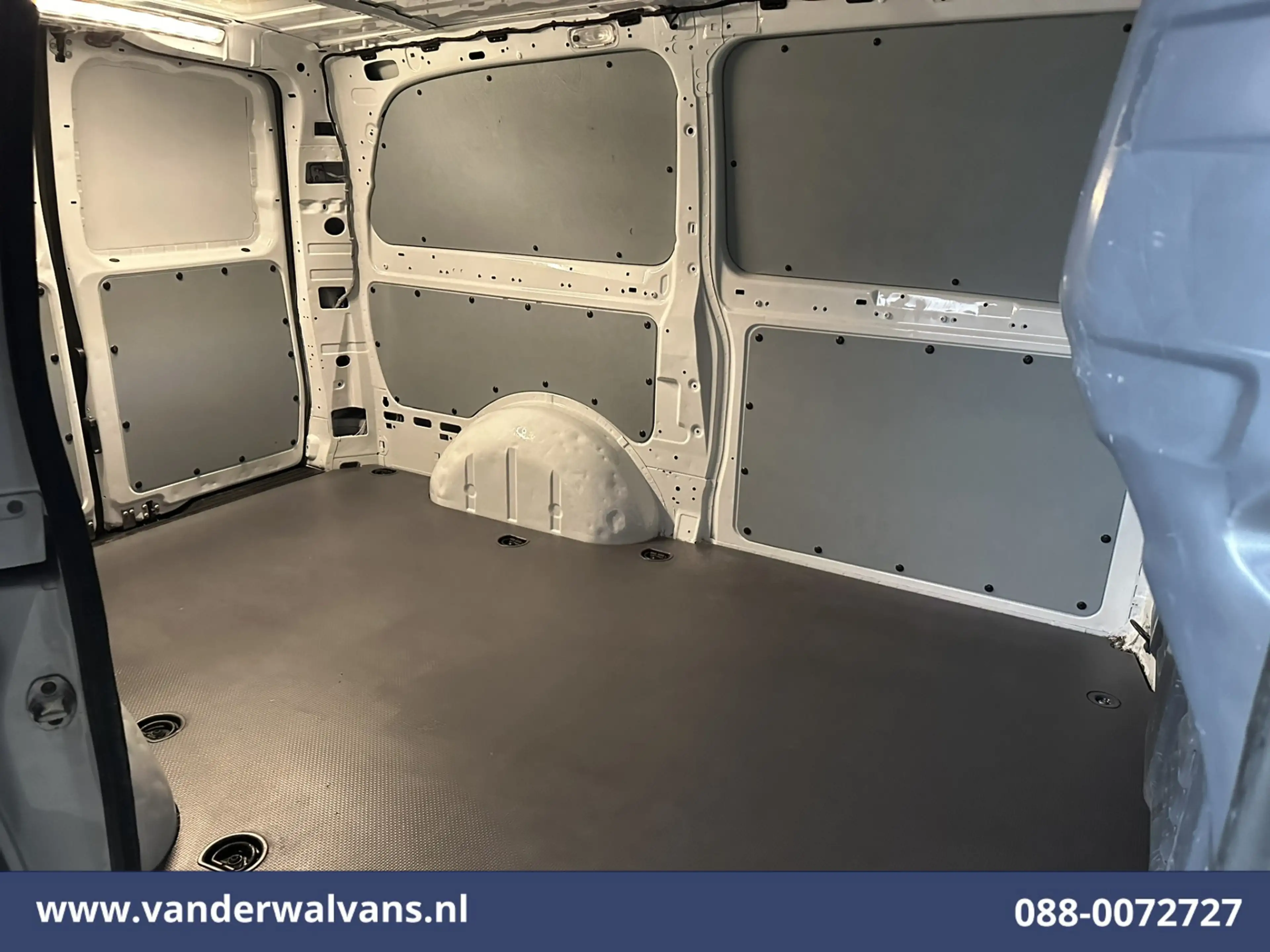 Mercedes-Benz Vito 114 CDI 136pk L2H1 Euro6 Airco | Camera | Navigati — photo 14