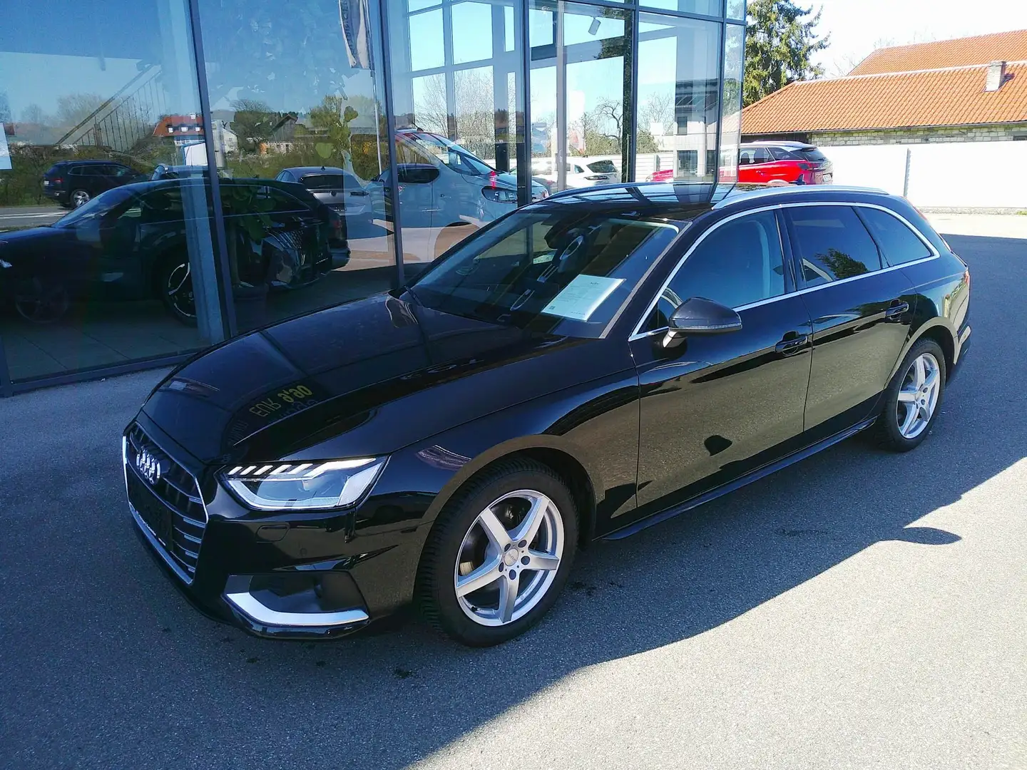 Audi A4 35/ ADVANCED/ S-TRONIC/ AVANT/ 163PS/ Schwarz - 1