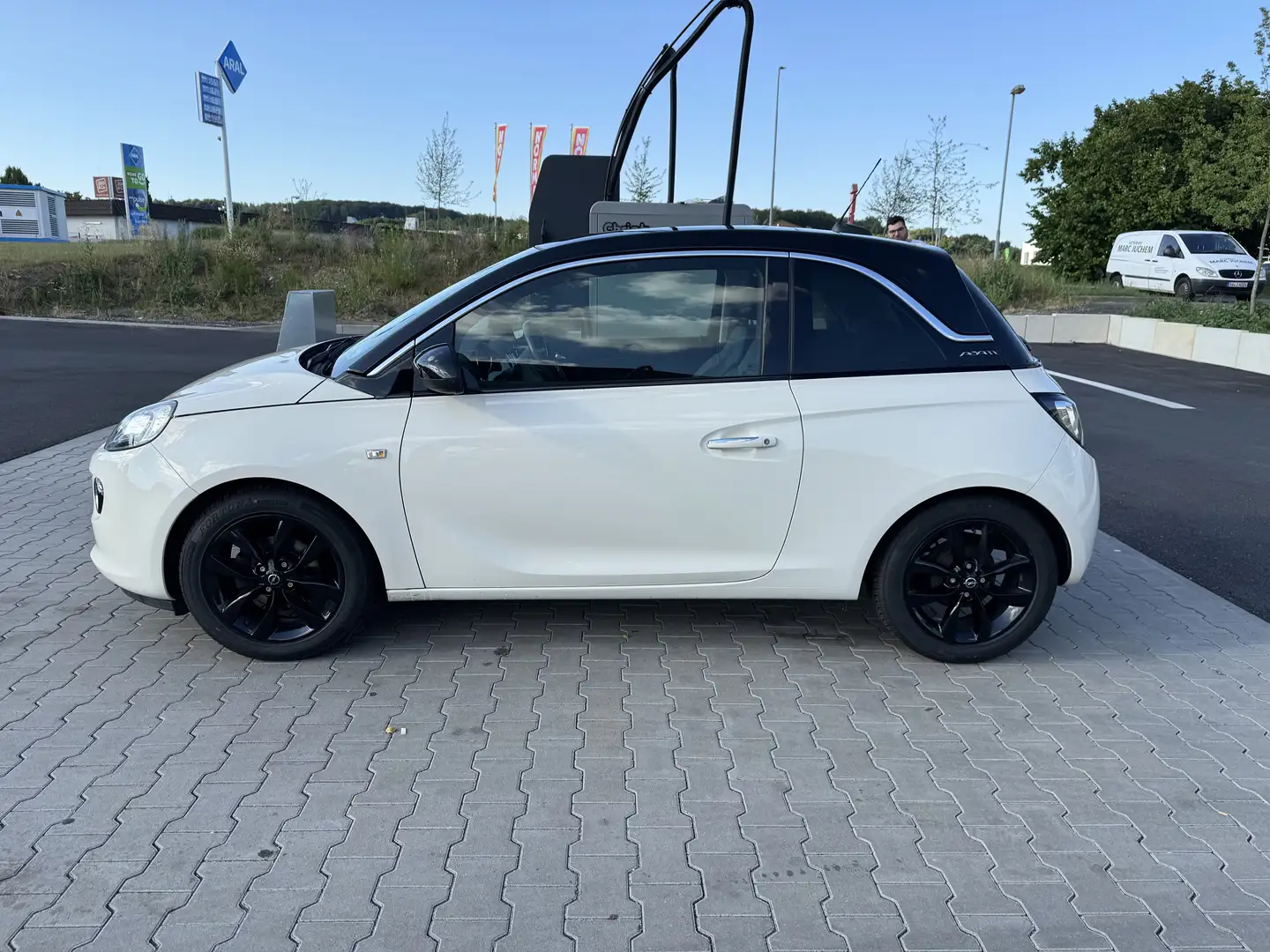 Opel Adam 1.2 Glam - top zustand - 2