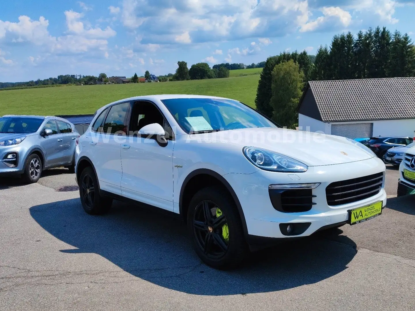Porsche Cayenne S HYBRID*1.Hand*Unfallfrei*MWST*333PS Weiß - 1