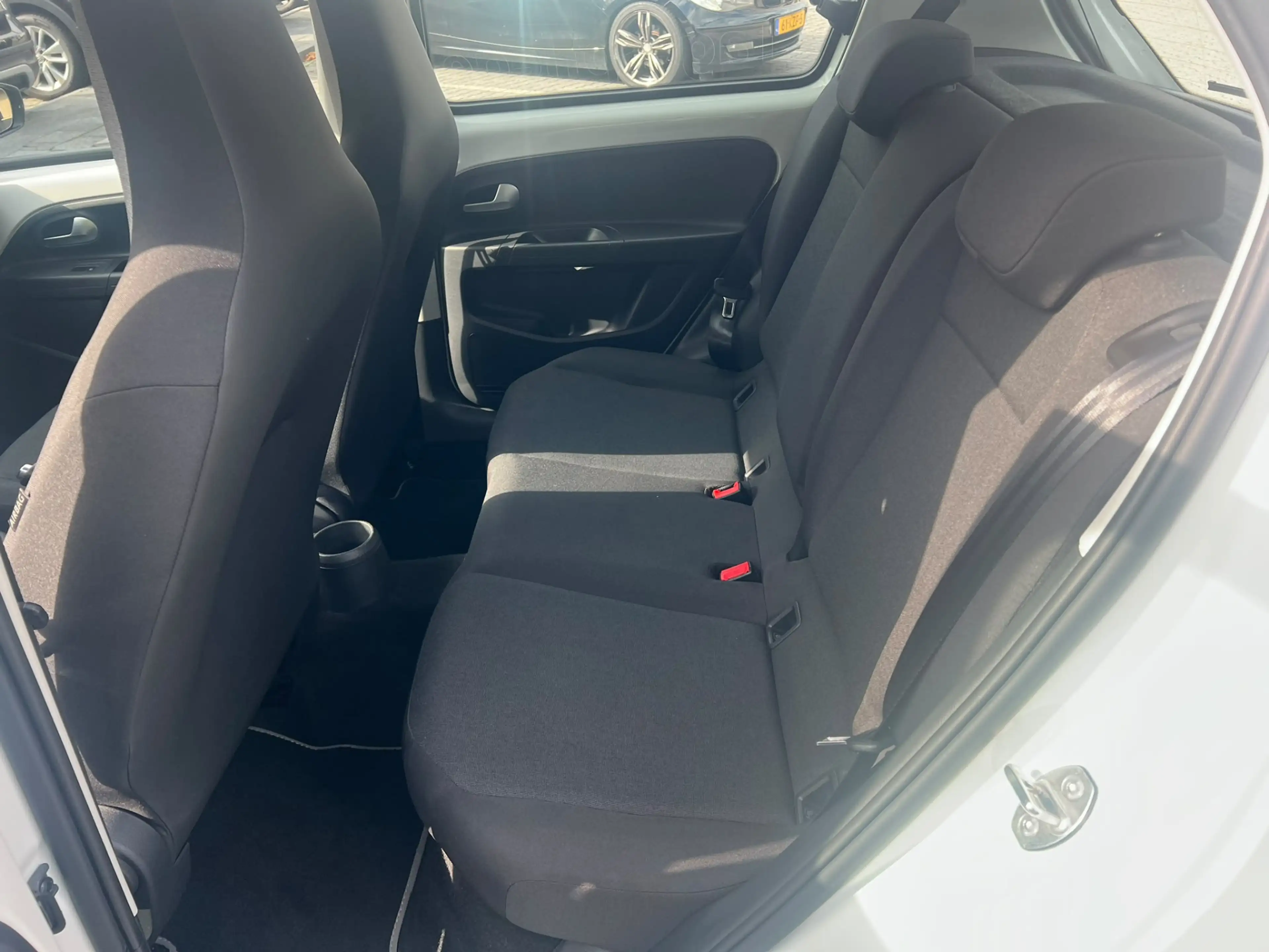 Volkswagen e-up! e-up! SOH 91% camera, cruise, airco, lmv — photo 21