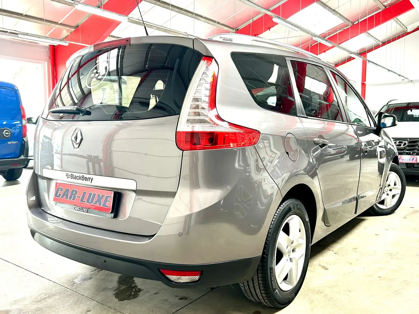 Renault Scenic 1.2 TCE 11OCV GRAND GPS FAIBLE KM Gris - 2