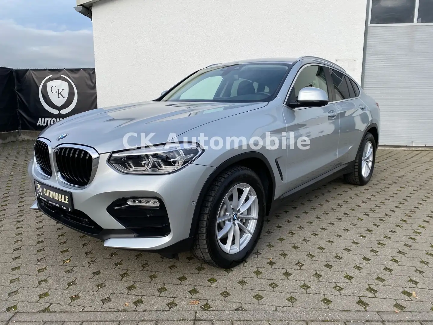 BMW X4 xDrive25d Advantage/Navi/Head-Up/LED/ACC/Kam Silber - 1