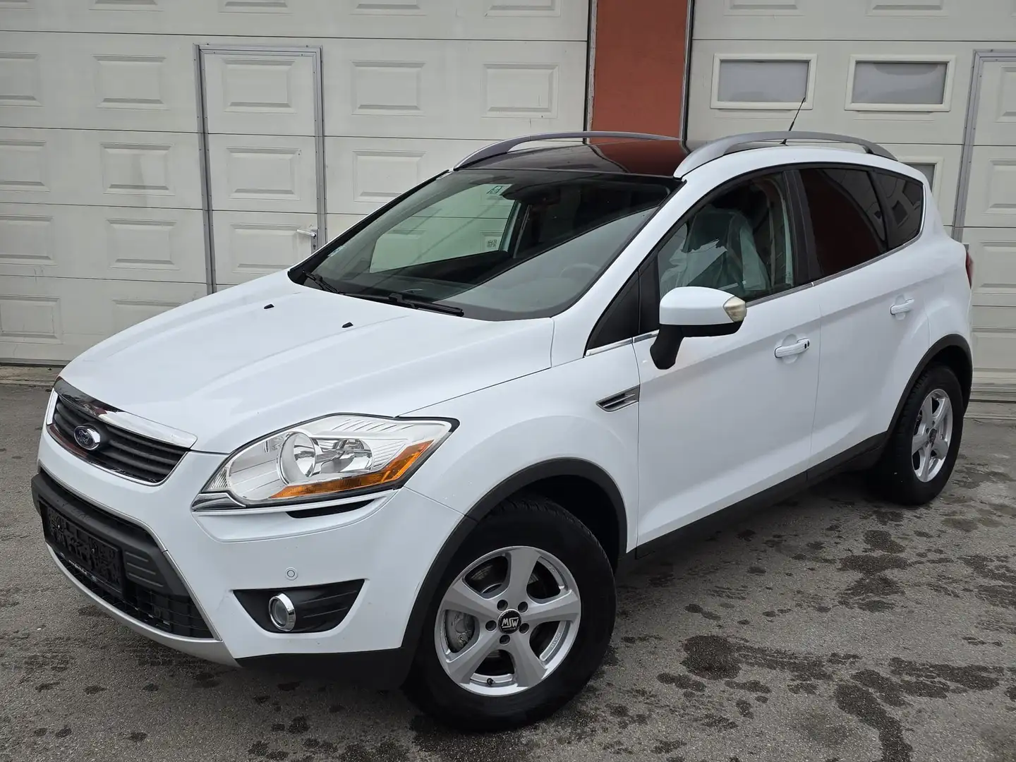 Ford Kuga Kuga 2,0 Titanium 4x4 TDCI DPF Titanium Blanc - 1