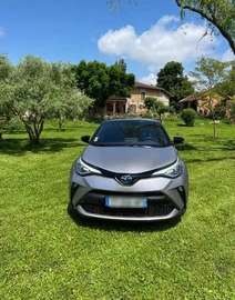 Hybride 2.0L Distinctive