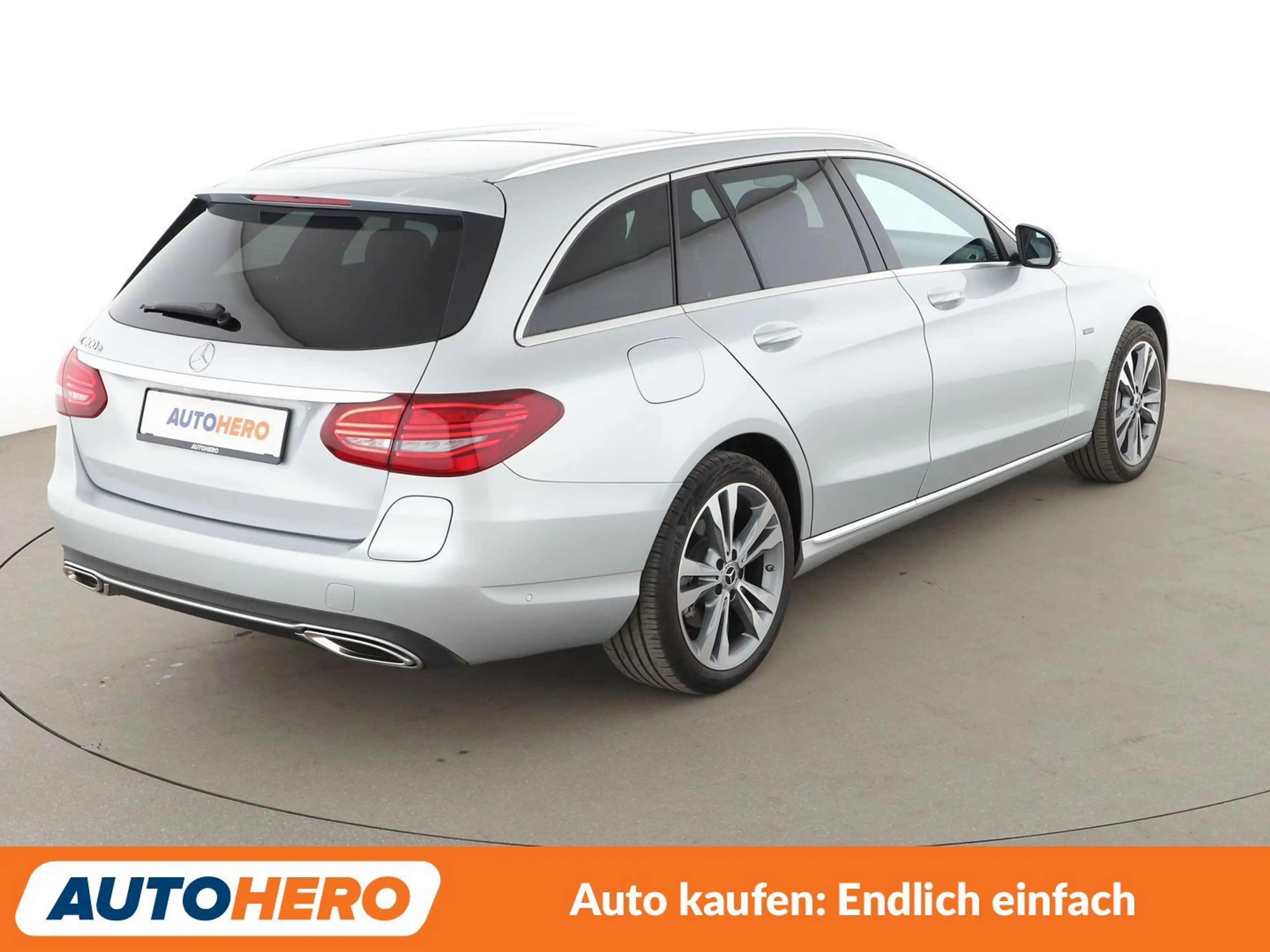 Mercedes-Benz C 300 C 300e T Avantgarde Aut.*NAVI*LED*ACC*CAM*PDC*PANO — photo 6
