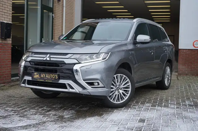 Mitsubishi Outlander 2.4 PHEV Instyle Schuifdak|Adaptieve cc|Trekhaak|V