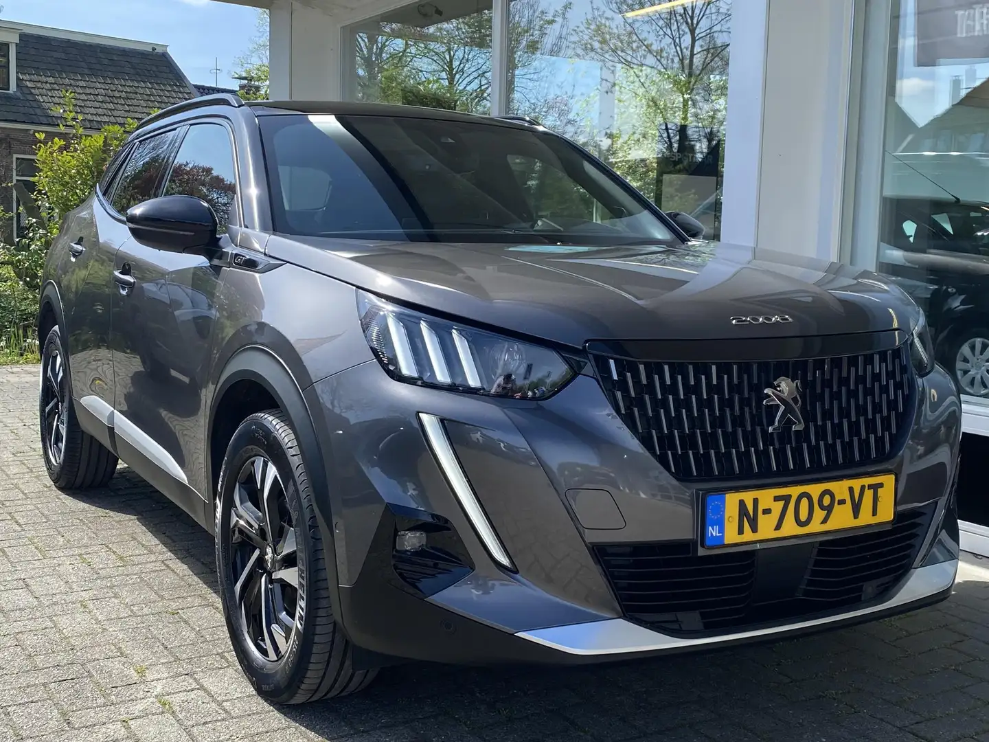 Peugeot 2008 1.2T 130pk GT | Keyless Entry | Achteruitrijcamera Gris - 2
